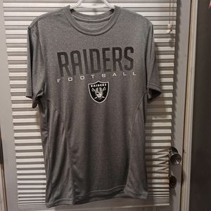 NFL las vegas raiders Short sleeve tshirt, Size small